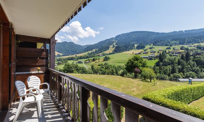 Praz-sur-Arly Apartment | View Sur Arly E10, Megeve (Chamonix), France