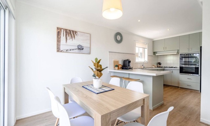 Clifton Springs Apartment | Views on the Avenue - Clifton Springs