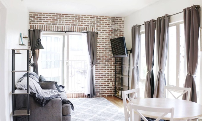 Pacific Terrace Condo | Views, Upgraded 2b 2b Corner unit, In Downtown SD Gaslamp