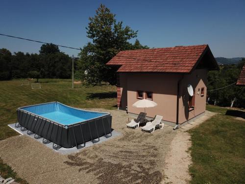 Bosnia House | Vikendica "Šapat šume"