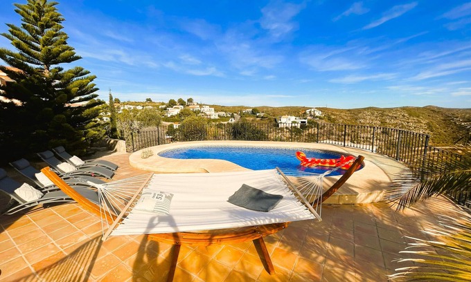 Cumbre del Sol Villa | Villa 'Mimosa' with Sea View, Wi-Fi and Air Conditioning