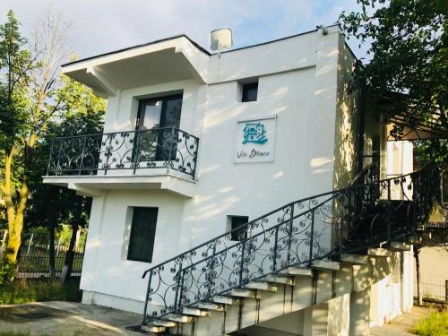 Viisoara House | Vila Blanca
