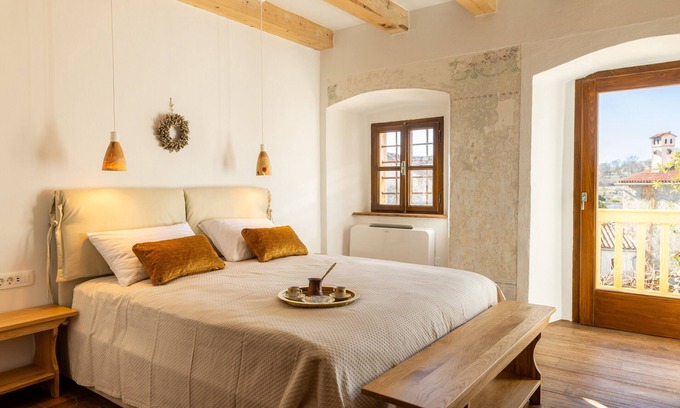Slap House | Vila Kobdilj 1835 – Room Oliva | Sunlit Balcony Room