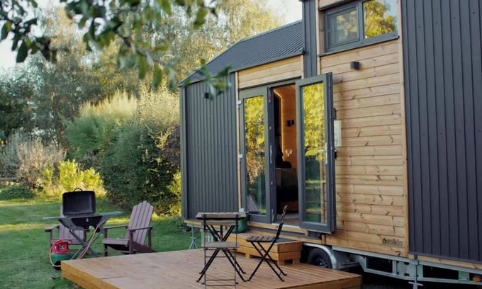 Great Horkesley House | Vilasini Hut by Tiny Away