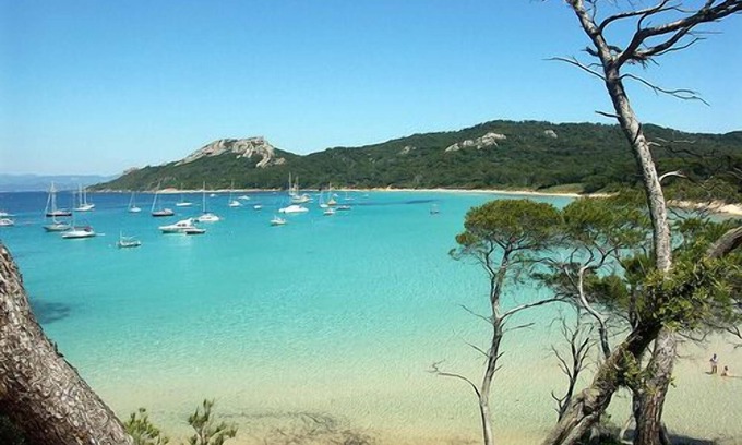 Pierrefeu-du-Var Villa | Villa 15km of the beaches of Hyères les Palmiers