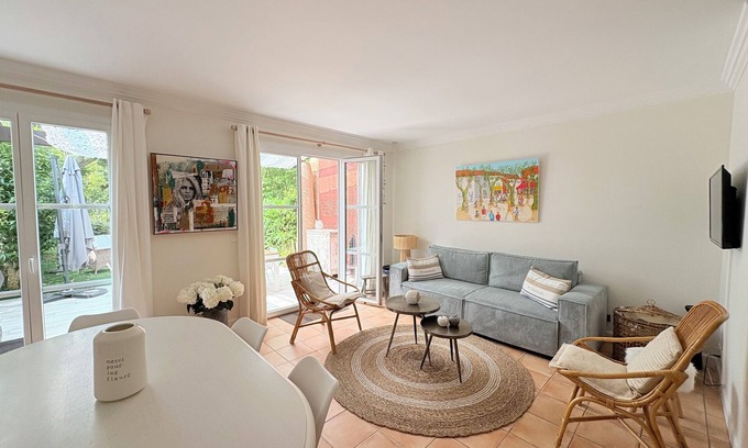 Les Restanques House | Villa 3 bed 2 bath 6 pers, south facing, Golfe St Tropez, air-conditioned, free wifi