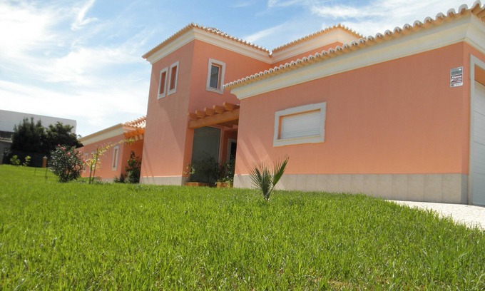 Vilamoura Villa | Villa 3 luxury Suites with Pool