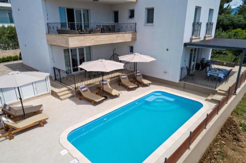 Kastel Sucurac Apartment | Villa 3D by the Sea with pool and included breakfast