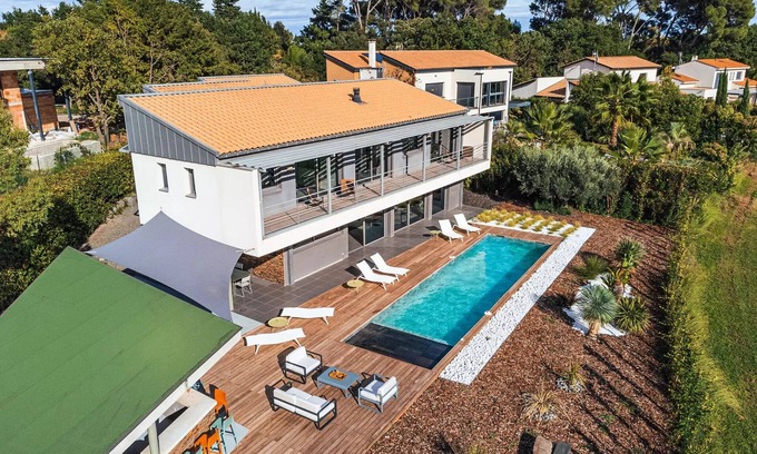 Baillargues Villa | Villa 4 Schlafzimmer 8 Personen mit privatem Pool