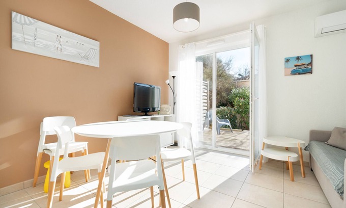 Serignan Villa | Villa 6 pers with garden in residence with swimming pool