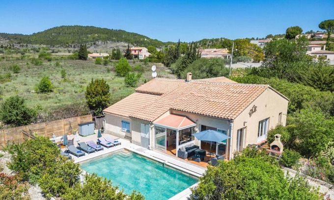 Argeliers Villa | villa 8 people with private pool