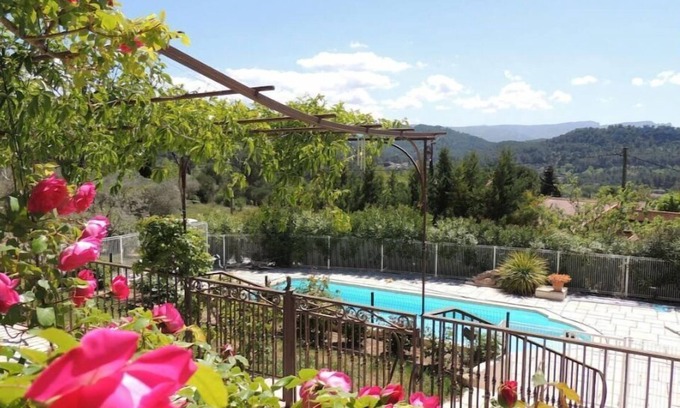 La Bouilladisse House | Villa 8 Personnes Très Calme Proche Mer et Aix en Provence