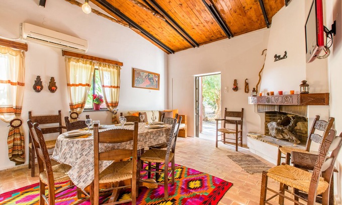 Kamisiana Villa | Villa Aadonis in the sea
