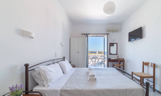 Batsi Apartment | Villa Aegeo