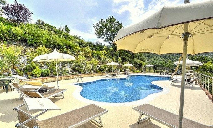Laureana Cilento House | Villa Albatros C: A characteristic and welcoming independent house surrounded by the greenery, with Free WI-FI.