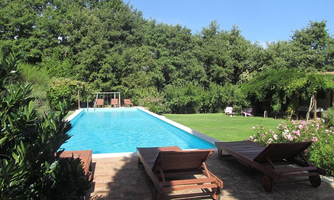 Acqua Loreto Villa | Villa Alle Querce, Large Farmhouse , stunning view of Todi and large pool