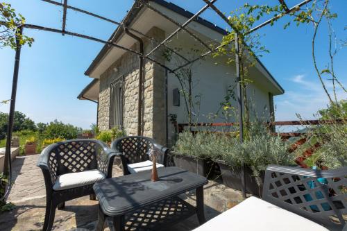 Godiasco Villa | Villa Allegra Apartments in The Nature