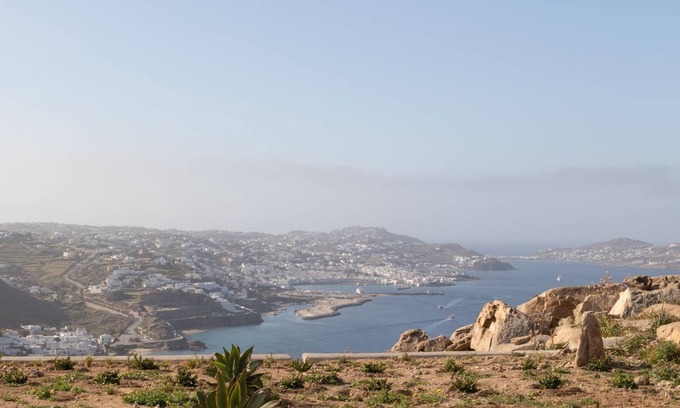 Tourlos Villa | Villa Almi in Mykonos. Majestic, unforgettable, memories that will last forever.