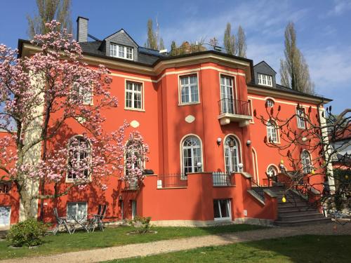 Gruna Apartment | Villa am Park Apartment