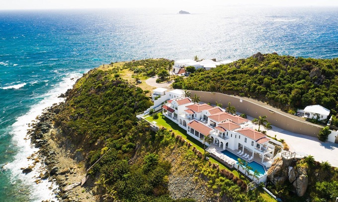 Upper Prince's Quarter Villa | Villa Amalia