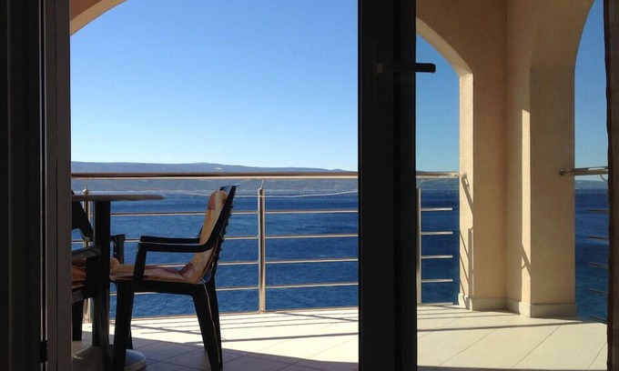 Celina House | Villa Amalia