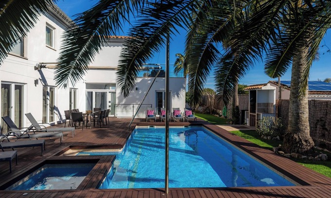 Santanyi Villa | Villa 'Amarador' with Private Pool, Wi-Fi and Air Conditioning
