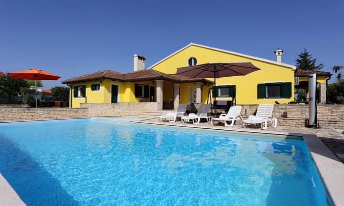 Lovinac Villa | Villa Ana with large pool