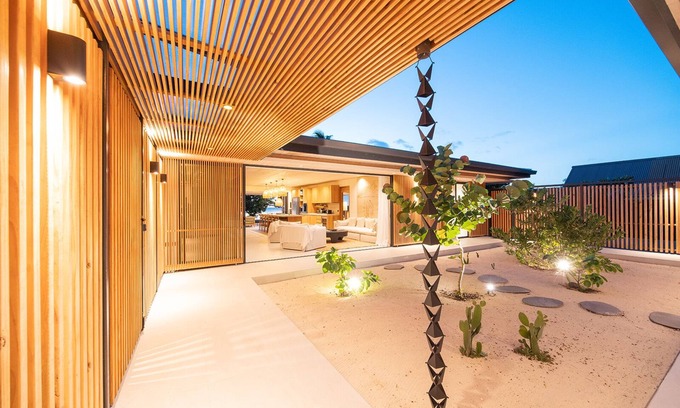Ha'apiti Villa | Villa Anahere by Tahiti Homes