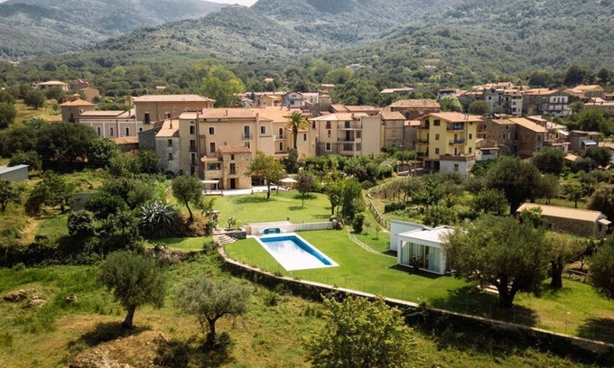 Vallo della Lucania Villa | Villa Angelico - Six Bedroom Villa, Sleeps 12