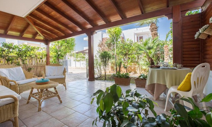 Torre Santa Sabina House | Villa Anna