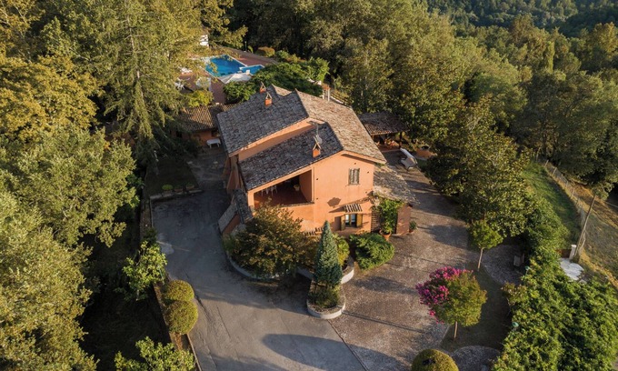 Canterano Villa | Villa Anna-The Village in the Woods
