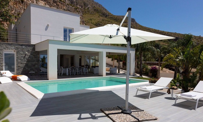 Pizzolungo Villa | Villa Annalisa - Vacation villa rental with private pool near Trapani, Sicily
