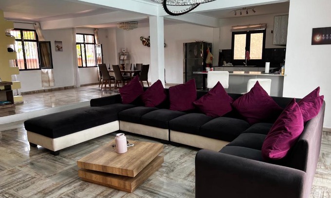 Camp Bestel Villa | Villa Annjo