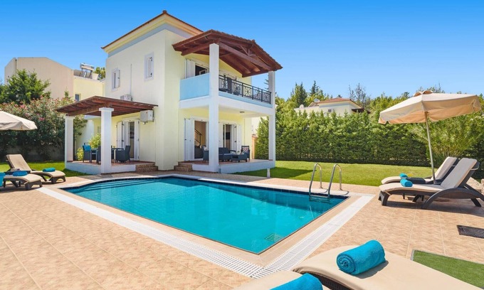 Archangelos Villa | Villa Apollo Springs by Villa Plus
