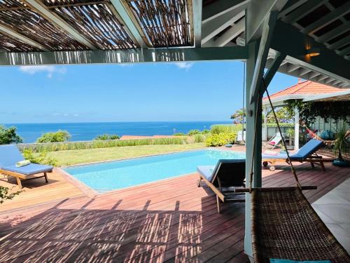 Case-Pilote Villa | VILLA AQUA