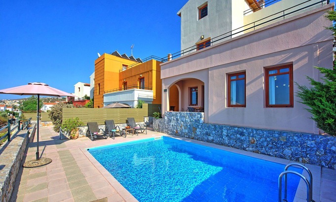 Plaka Villa | Villa Ariadne - Vacation villa with pool in Plaka, Crete, Greece.