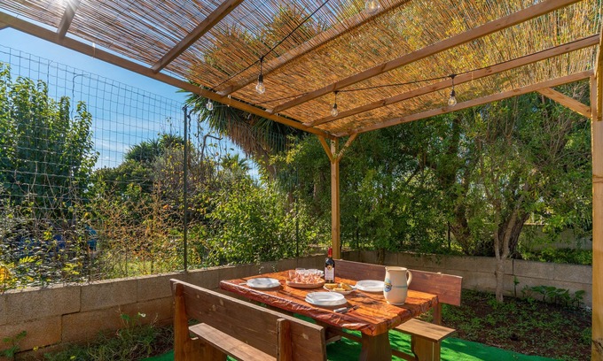 Marina di Mancaversa Villa | "Villa Ariete" with Garden, Shared Terraces & Wi-Fi