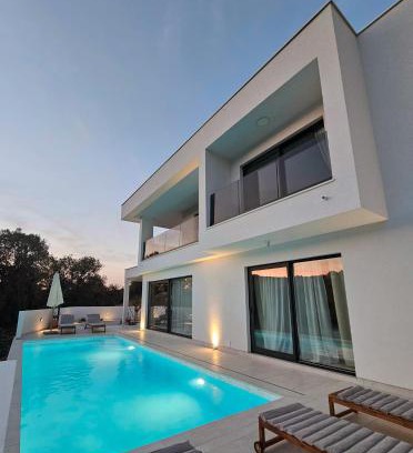 Zman Villa | Villa Artemis II