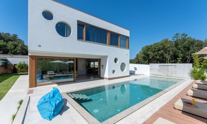 Pjescana Uvala Villa | Villa Artist with Pool
