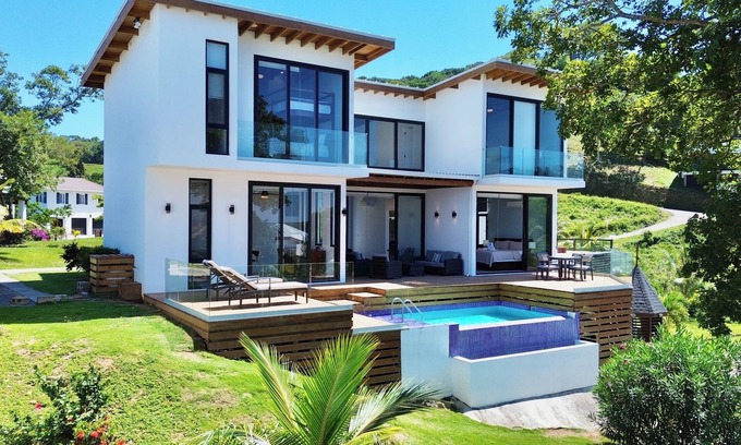 Pristine Bay House | Villa Azul @ Pangea Beach, Big Bight