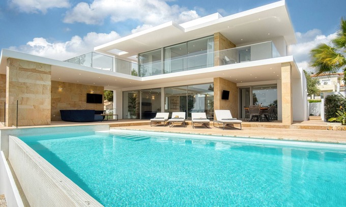 La Sabatera Villa | Villa 'Azul' with Mountain View, Wi-Fi and Air Conditioning