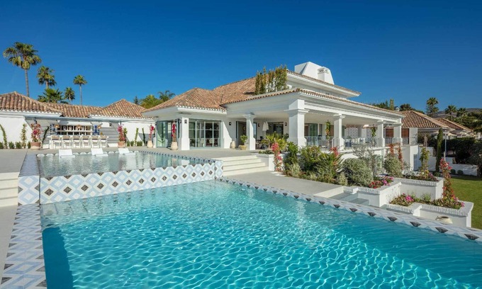 Marbella Villa | Villa Azur, Nueva Andalucia, Marbella