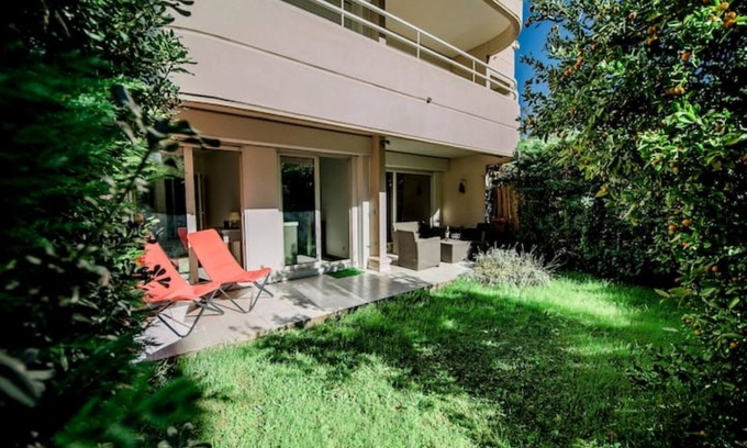 Cap-d'Antibes Apartment | Villa Azzura Beautiful 2 rooms in Cap d' Antibes 2Mn from the beaches of Salis