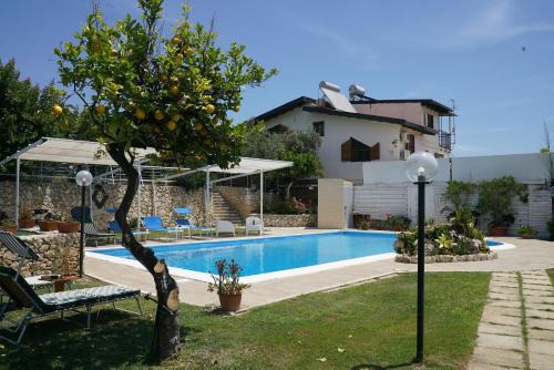 Syracuse House | Villa Belfronte
