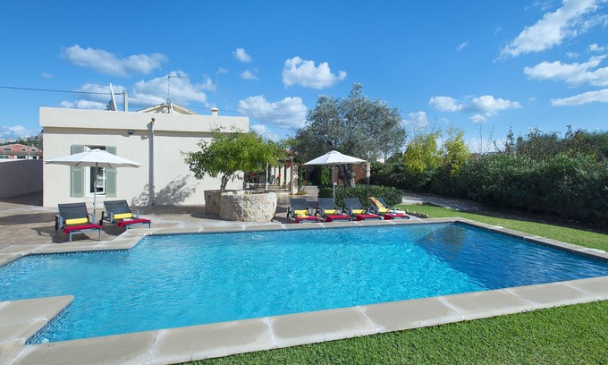 Les Palmeres Villa | VILLA BERNAT - 10 MIN WALK TO THE BEACH