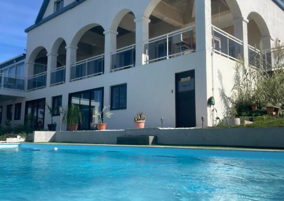 La Riviere Saint-Louis House | Villa Blue Lodge