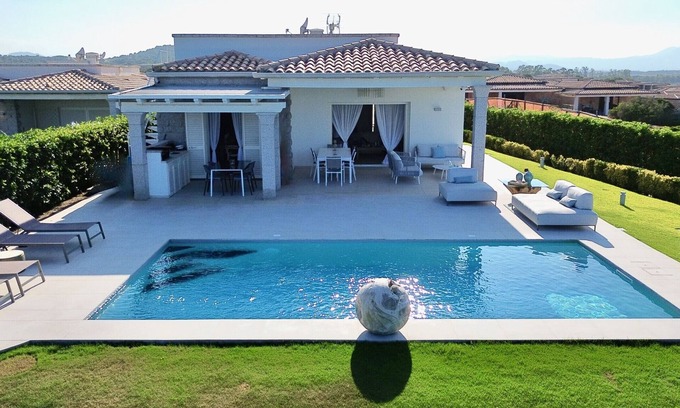 Tiriddo Villa | Villa Blue Sphere by Wonderful Italy