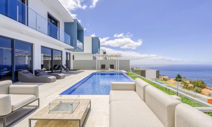 Santa Maria Maior House | Villa Boa Nova Verde by LovelyStay