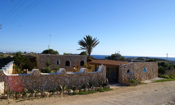 Lampedusa Villa | Villa by the sea lampedusa