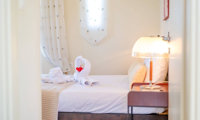 Kalamata House | Villa Camellia in Santova
